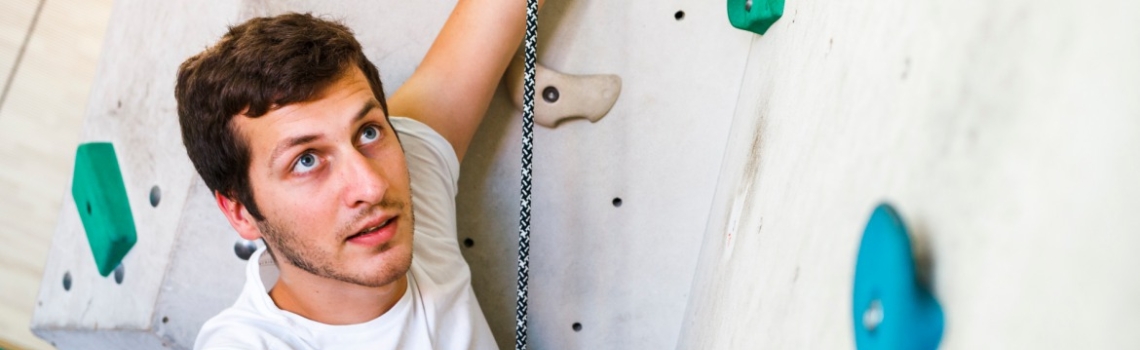 Kletterwand Mehrzweckhalle